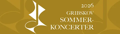 Vinterbillede med kirke i det fjerne